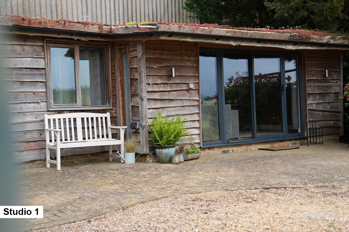 surrey-podcast-studio-nutfield-redhill-reigate-96-1024x683